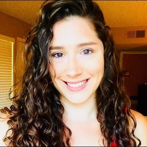 Meet your Posher, Jenna